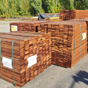 Kestopuu 28*120 ruskea II-laatu